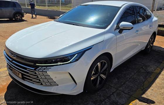 BYD KING 1.5 DM-I PHEV GS AUTOMÁTICO BYD KING 1.5 DM-I PHEV GS AUTOMÁTICO